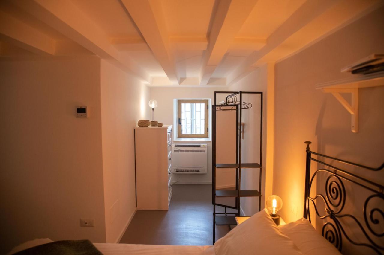 Casa Sant'Orsola - Appartamento Nella Citta Antica Мольфетта Екстер'єр фото